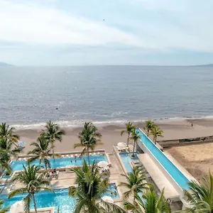 https://great-beach-front-luxury-home-heated-pools-gym.hotelspuertovallarta.org